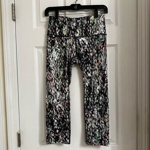Layer 8 brand women’s size S capri leggings